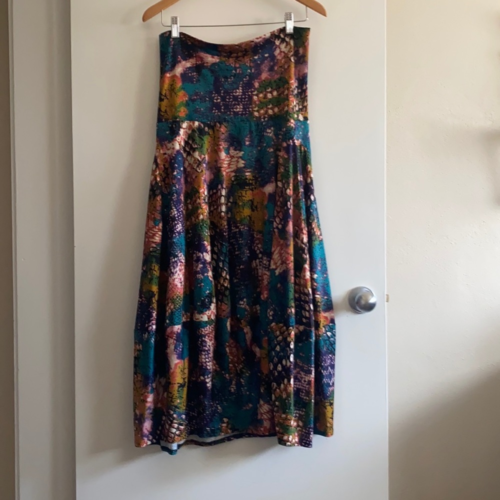 Strapless dress with bubble skirt